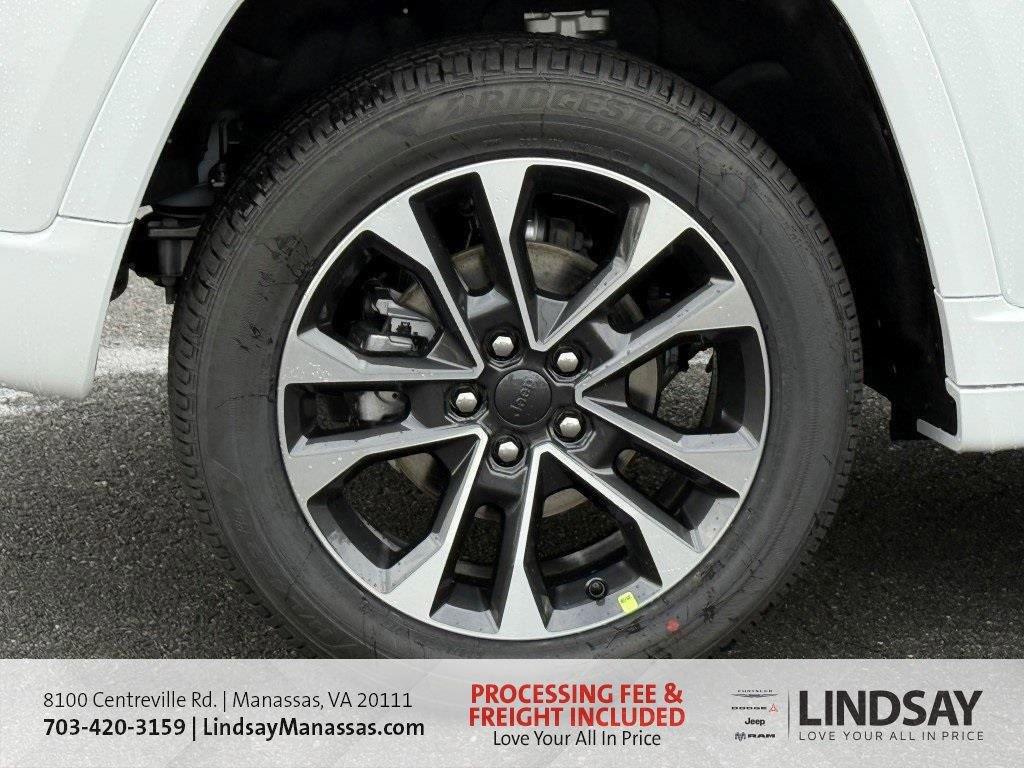 New 2025 Jeep Grand Cherokee Overland w/ Adv Protech Group III image 6