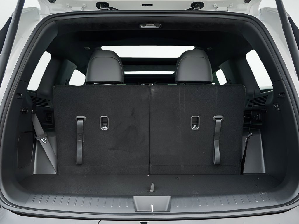 New 2026 Hyundai Santa Fe Calligraphy image 8