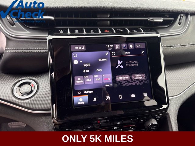 Used 2025 Jeep Grand Cherokee Altitude AWD/4WD image 6