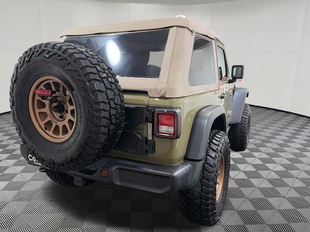 Used 2025 Jeep Wrangler Sport AWD/4WD image 8