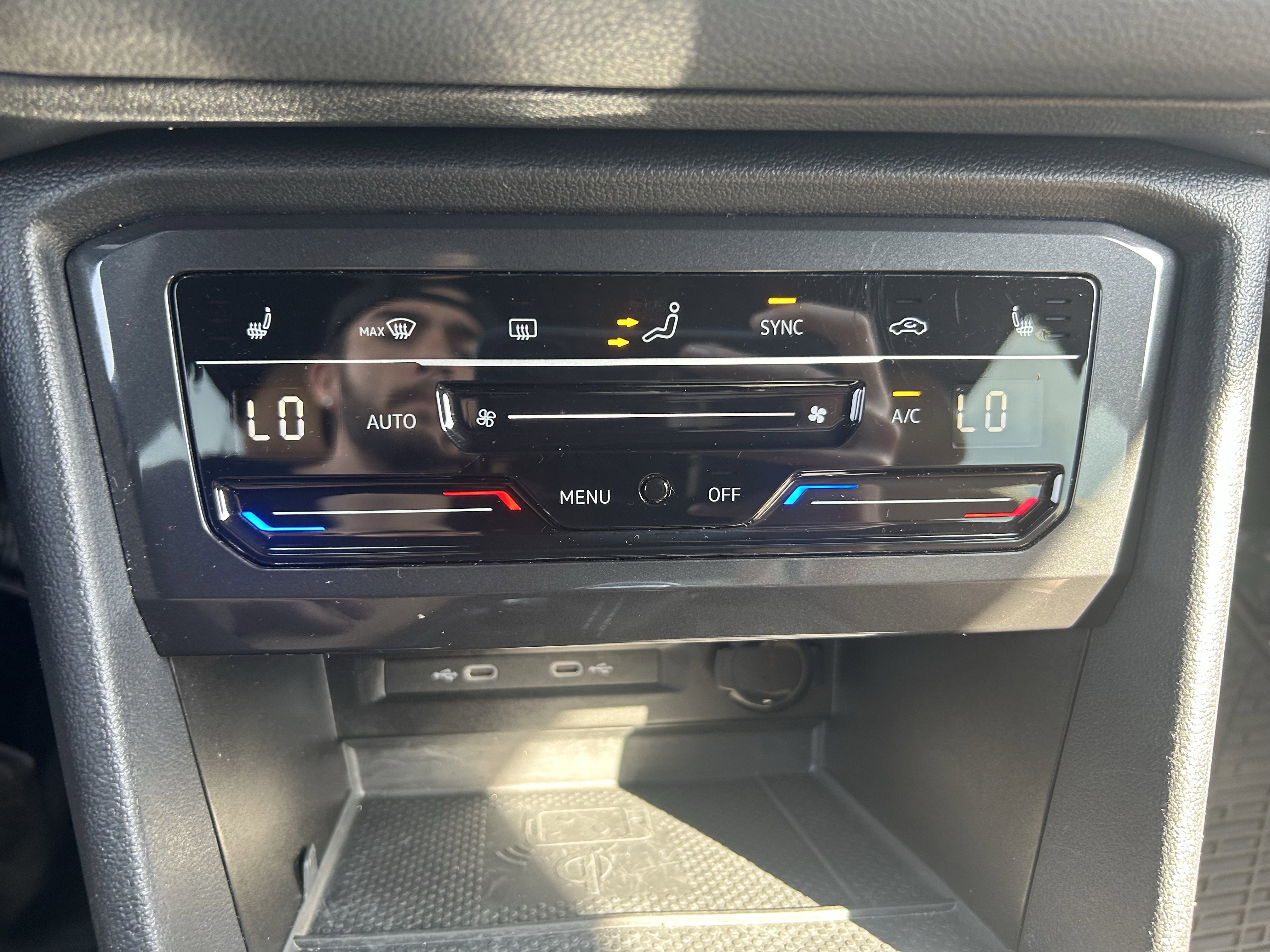 Certified 2023 Volkswagen Tiguan SE image 14