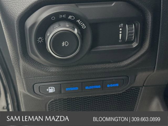 Used 2024 Jeep Wrangler Unlimited w/ Convenience Group image 10