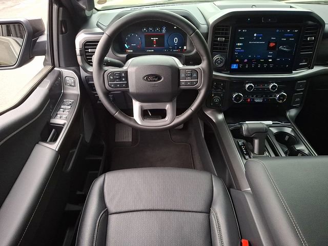 Used 2025 Ford F150 Lariat w/ Equipment Group 501A Mid image 11