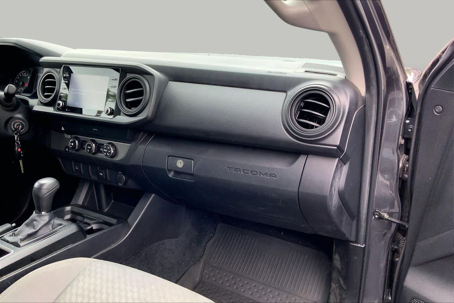 Used 2022 Toyota Tacoma SR w/ SR Convenience Package RWD image 17