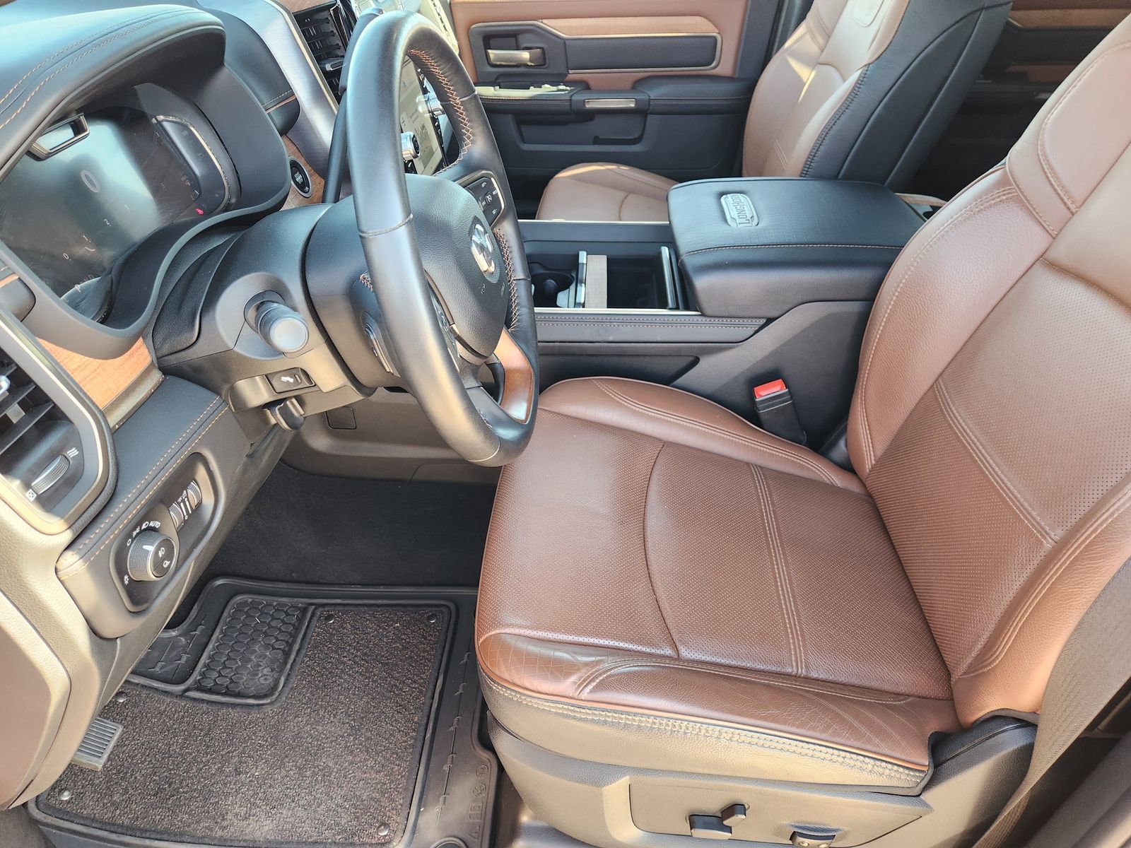 Used 2024 RAM 3500 Limited image 16