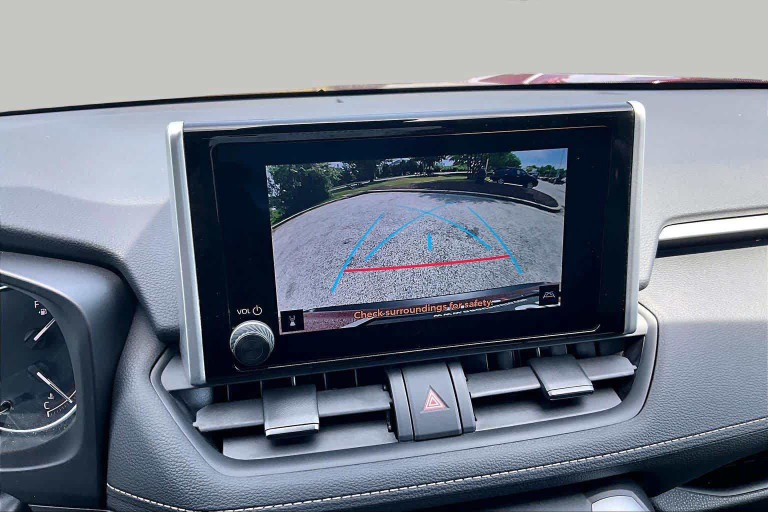 Used 2025 Toyota RAV4 LE AWD/4WD image 26