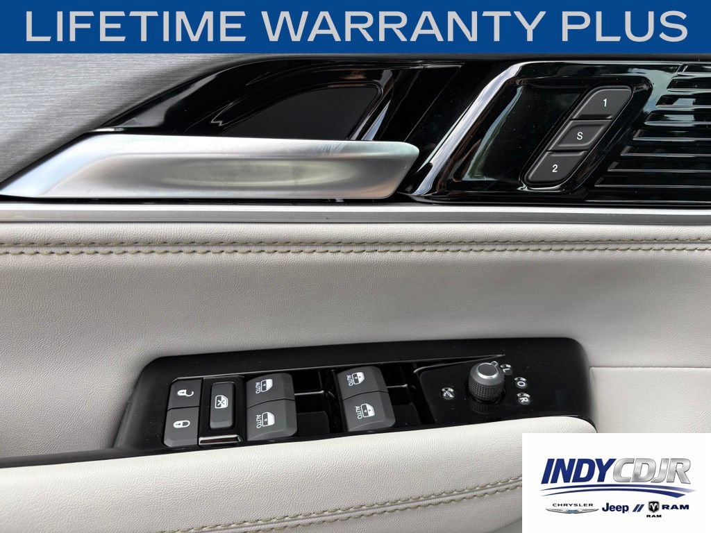 New 2026 Jeep Grand Wagoneer 2WD image 21