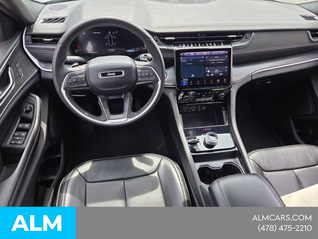 Used 2024 Jeep Grand Cherokee L Limited w/ Luxury Tech Group II AWD/4WD image 13