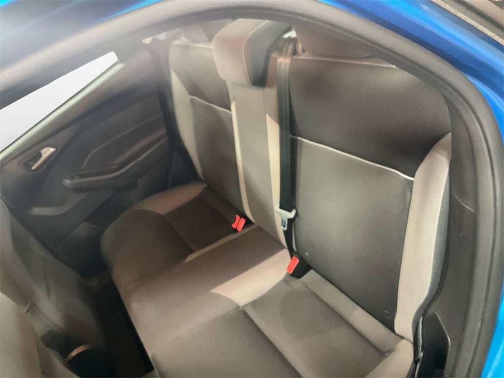 Used 2014 Ford Focus SE w/ SE Winter Package image 13