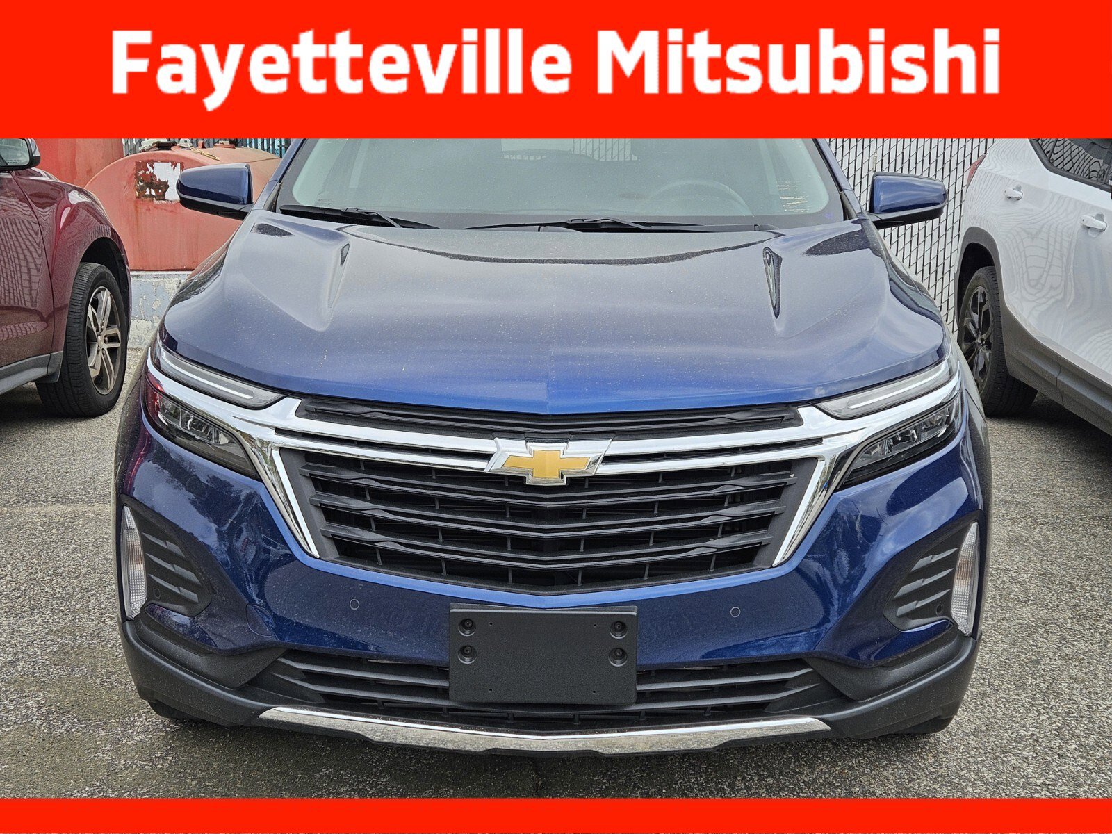 Used 2023 Chevrolet Equinox LT w/ Driver Convenience Package FWD image 4