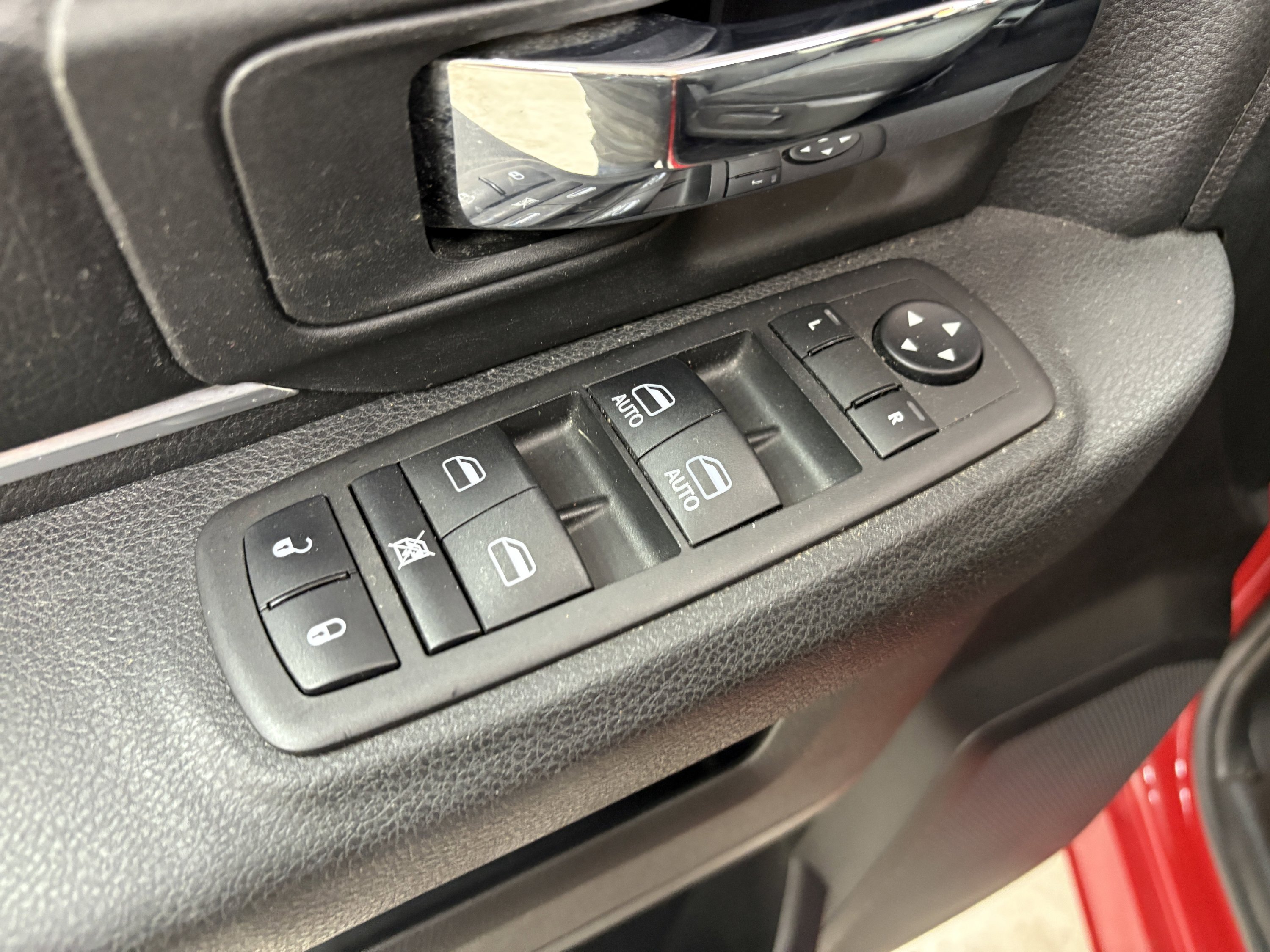 Used 2024 RAM 1500 Classic Warlock RWD image 23