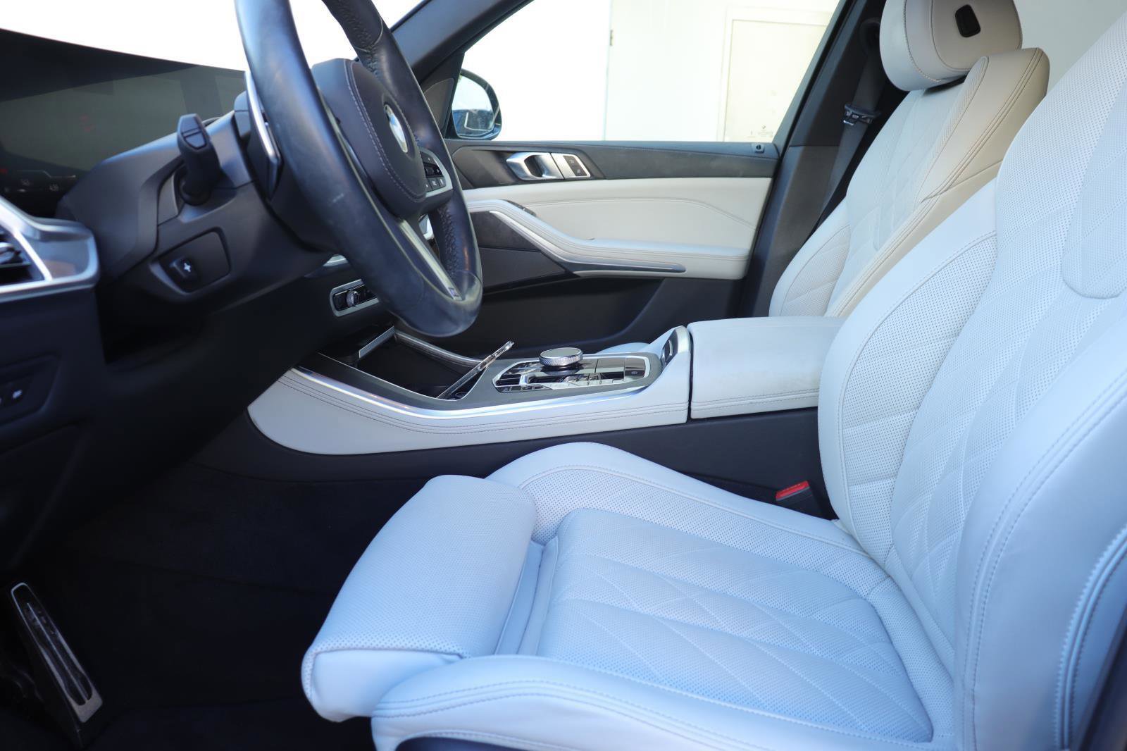 Certified 2024 BMW X5 sDrive40i w/ M Sport Package image 11