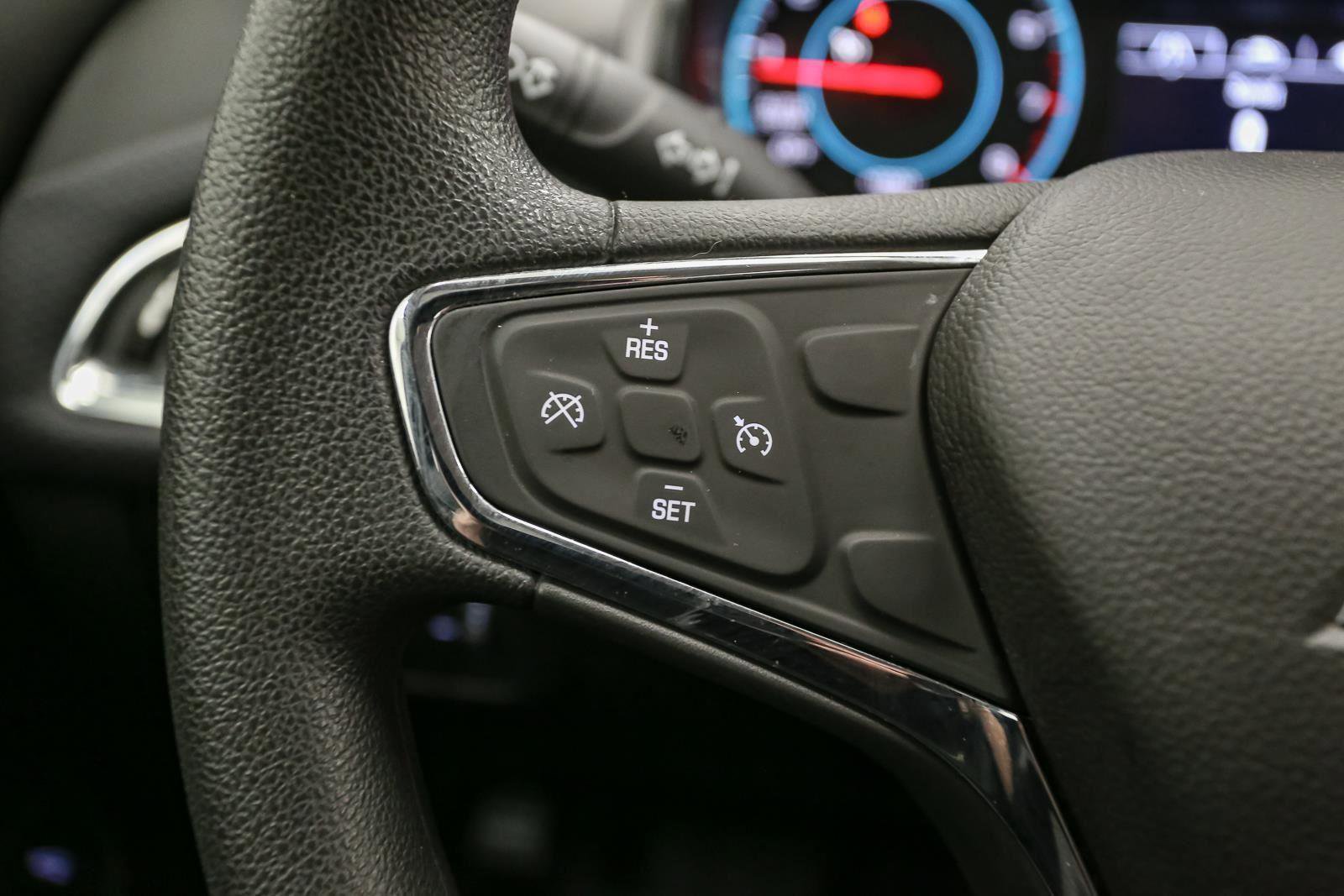 Used 2018 Chevrolet Cruze LT image 31
