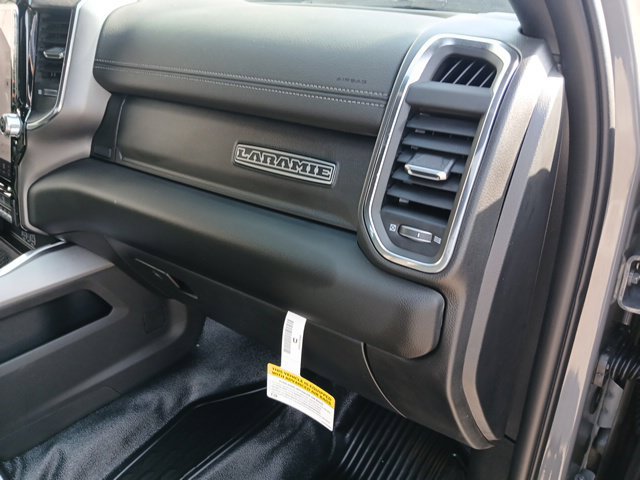 New 2026 RAM 4500 4x4 Crew Cab DRW w/ Laramie Trim Package image 31