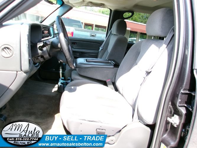 Used 2005 GMC Sierra 1500 SLE w/ Off-Road Package AWD/4WD image 13