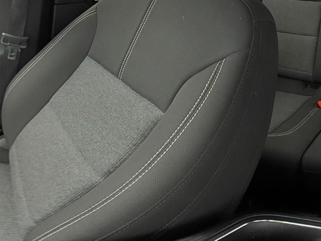 Used 2025 GMC Acadia Elevation FWD image 15