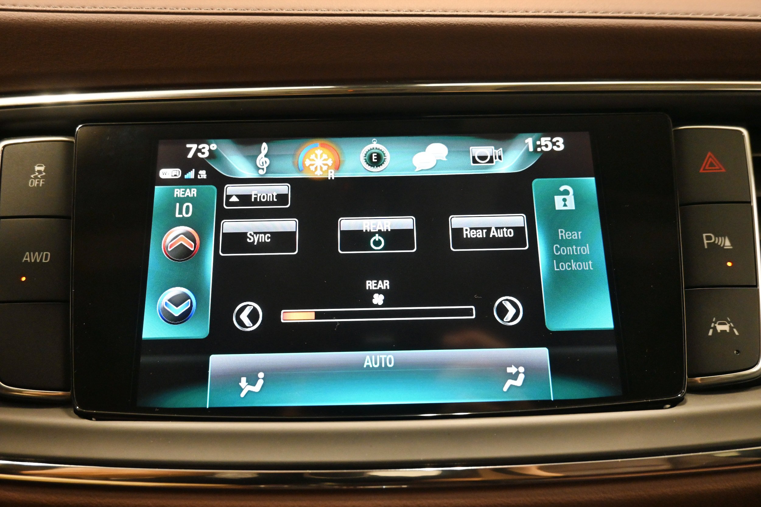 Used 2018 Buick Enclave Avenir AWD/4WD image 13