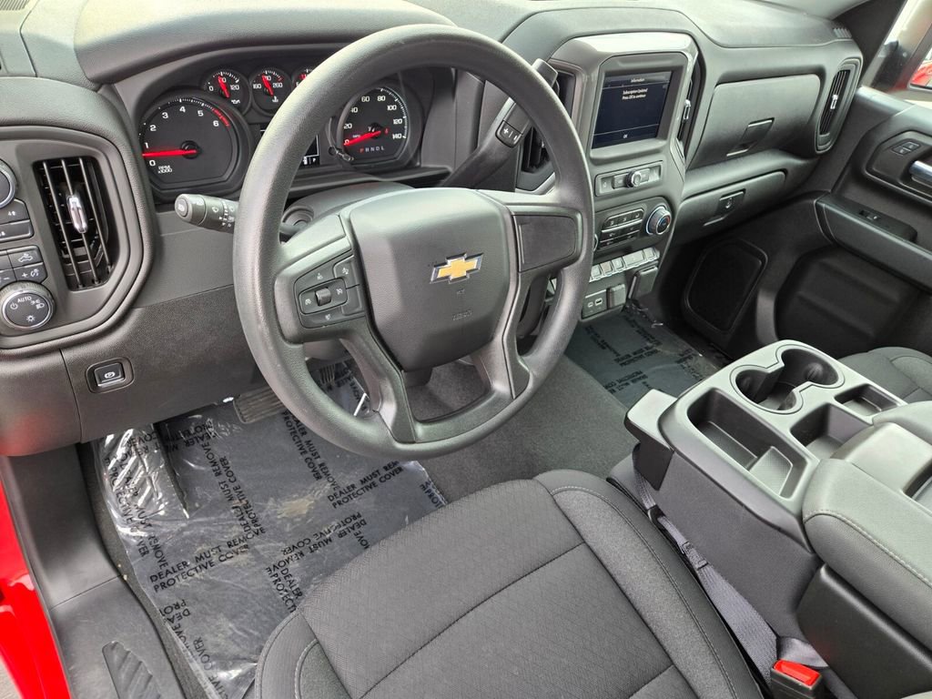 Used 2025 Chevrolet Silverado 2500 Custom w/ Custom Value Package image 11