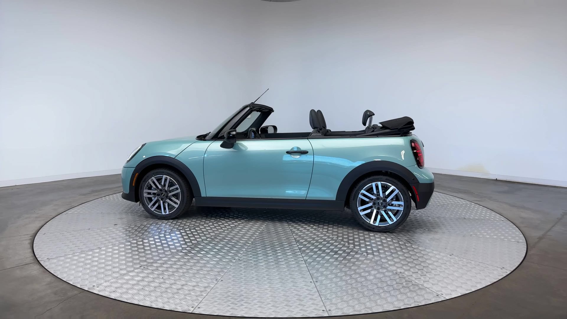 New 2026 MINI Cooper S FWD image 5