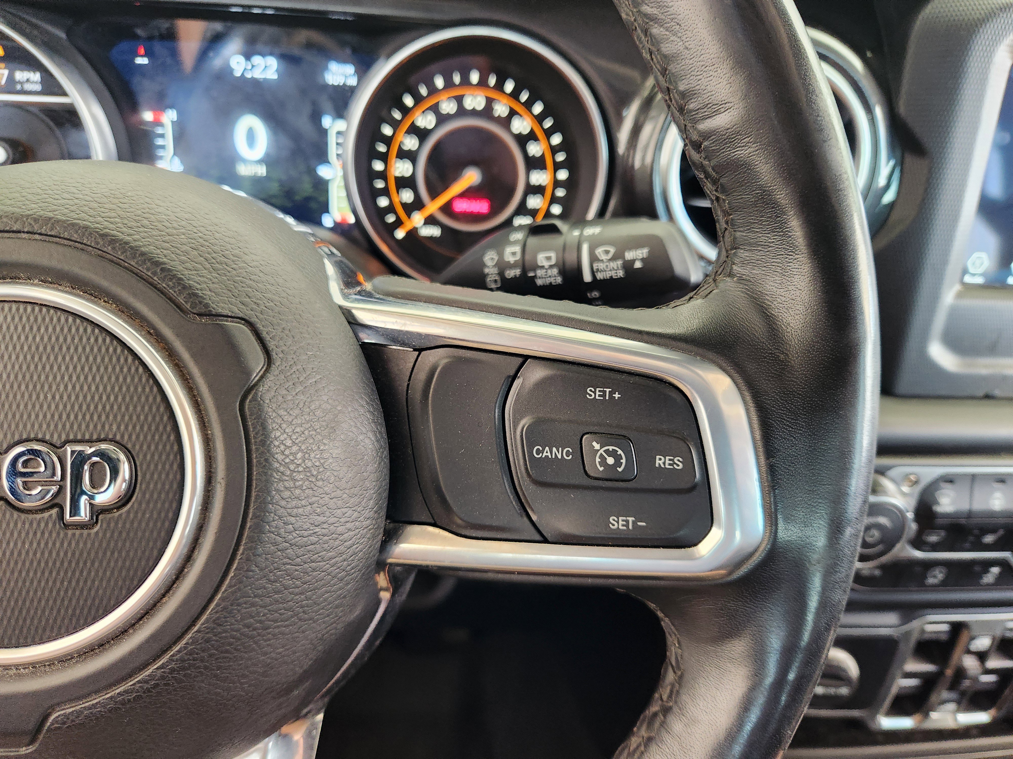 Used 2020 Jeep Wrangler Unlimited Sahara AWD/4WD image 30