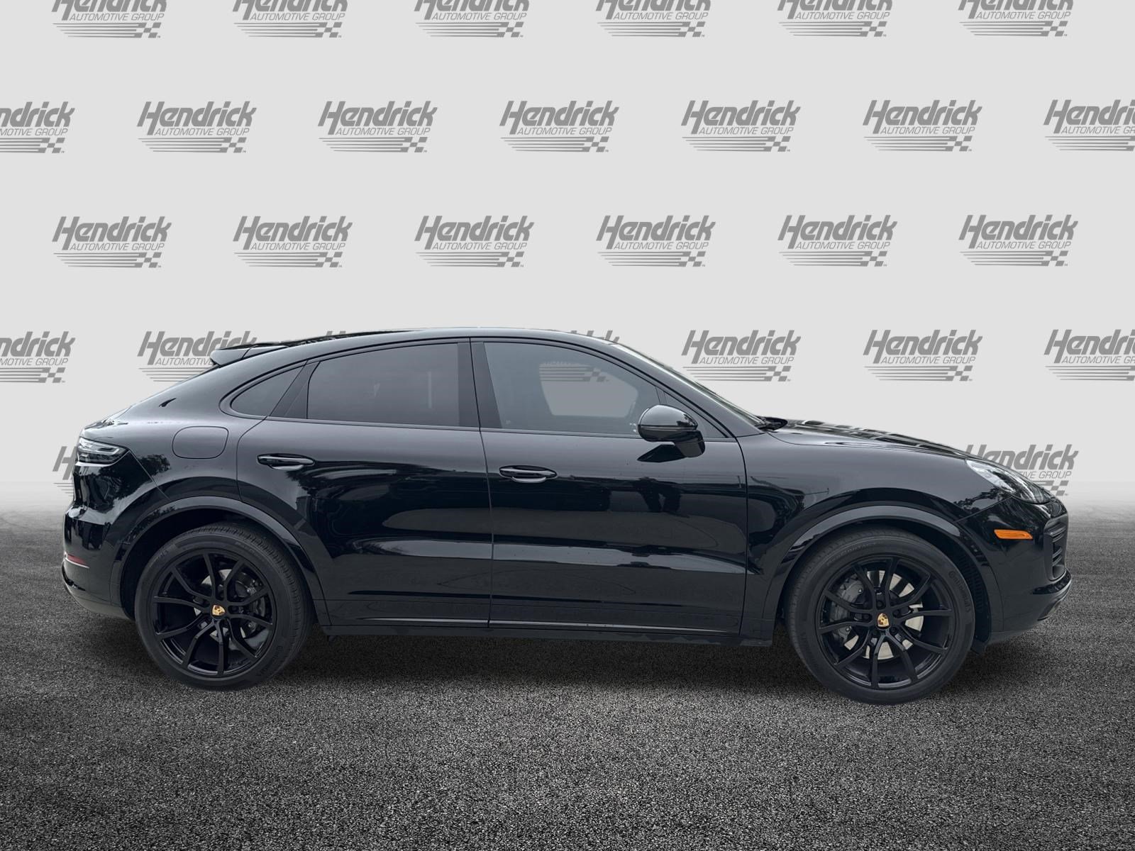 Used 2022 Porsche Cayenne S Platinum image 10