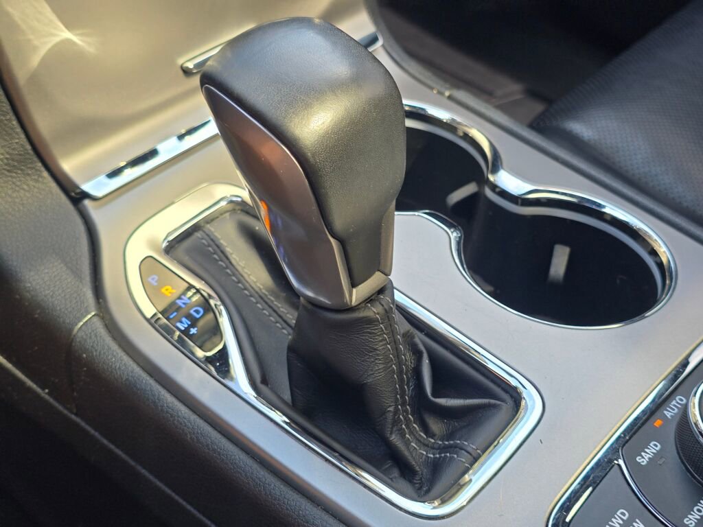 Used 2020 Jeep Grand Cherokee Overland image 45