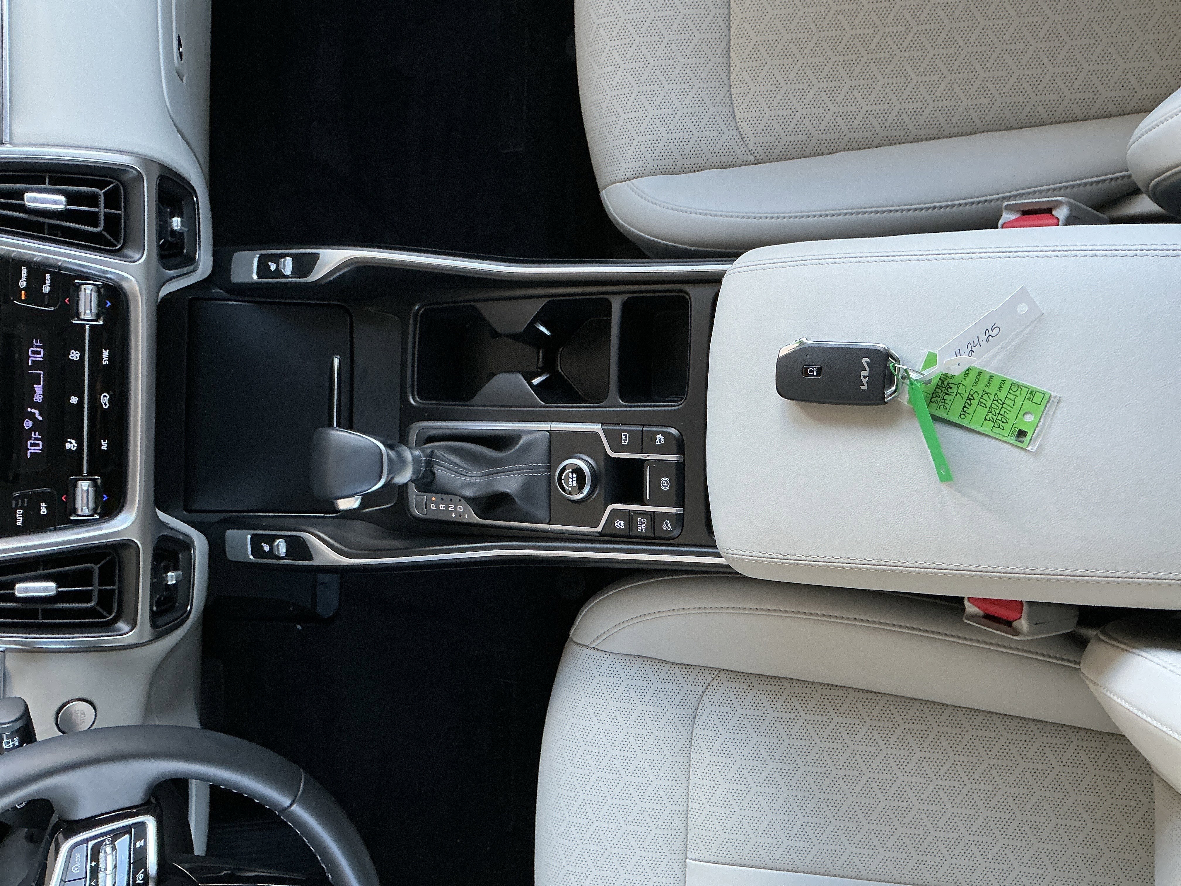 Used 2023 Kia Sorento EX w/ Panoramic Sunroof Package image 11