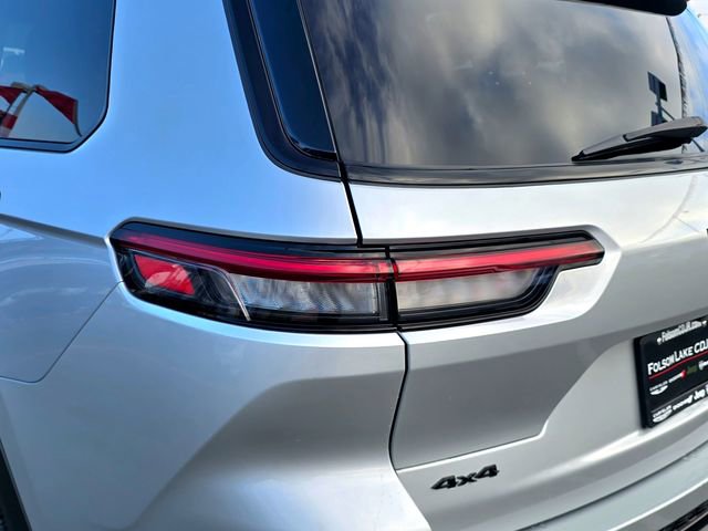 Certified 2023 Jeep Grand Cherokee L Laredo image 32