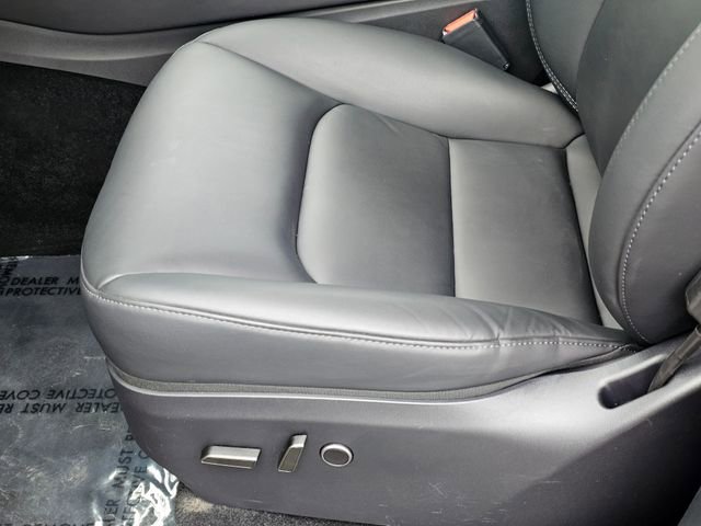 Used 2024 Tesla Model Y Performance image 18