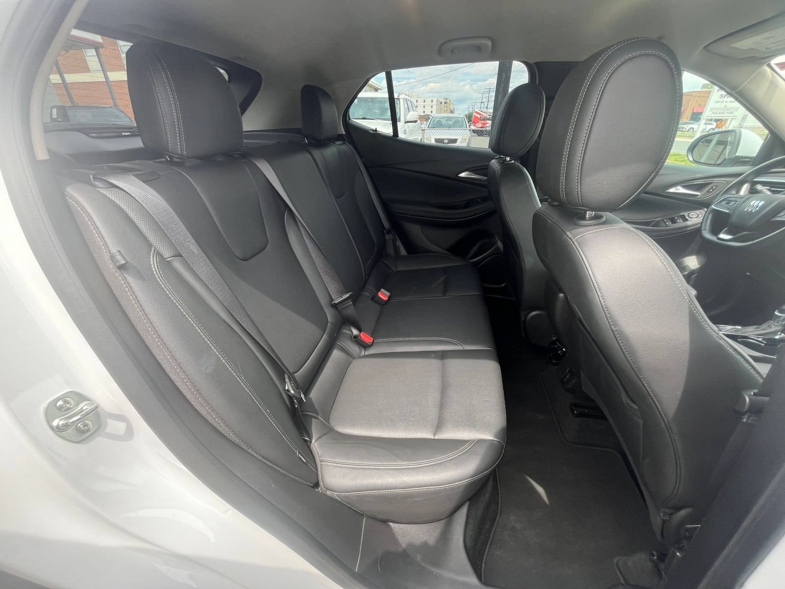 Used 2024 Buick Encore GX Sport Touring FWD image 37