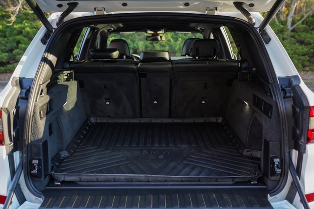 Used 2021 BMW X5 xDrive40i w/ M Sport Package image 39