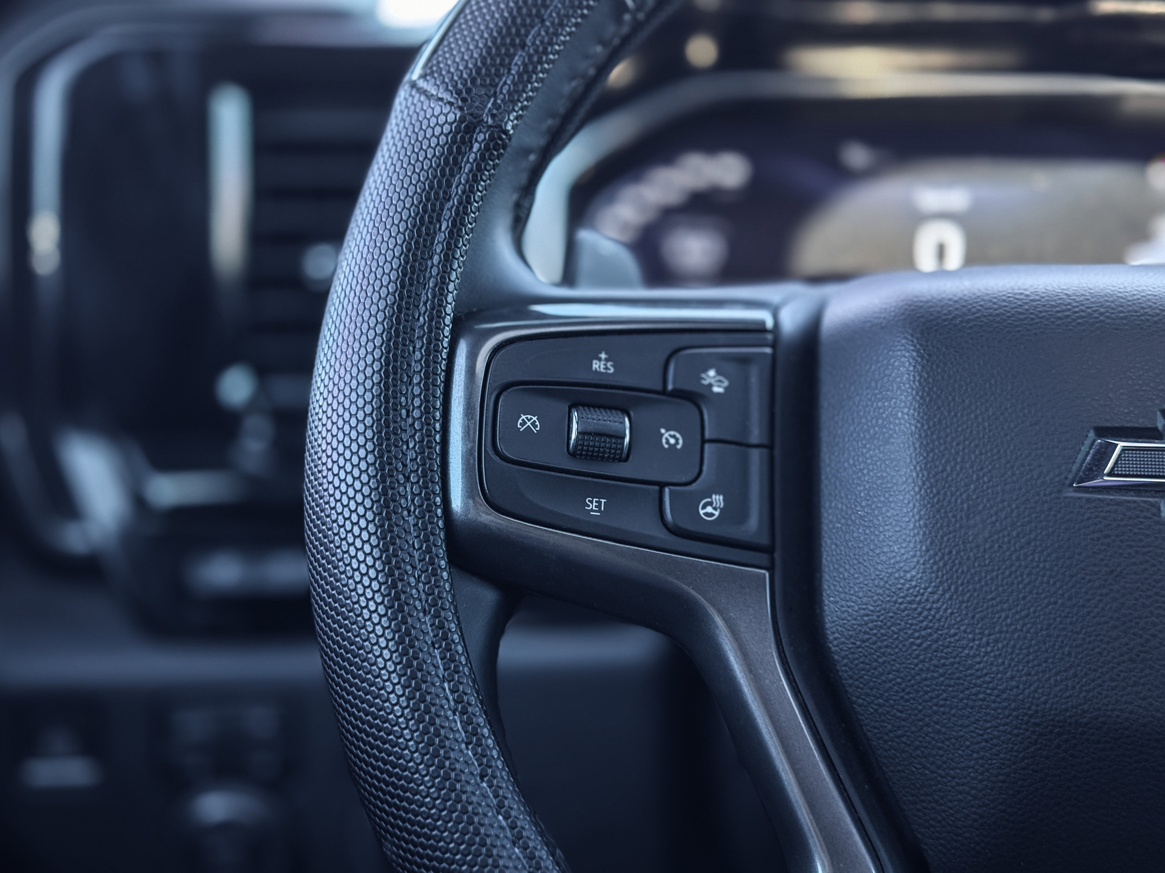 Used 2025 Chevrolet Silverado 1500 ZR2 w/ Technology Package image 11