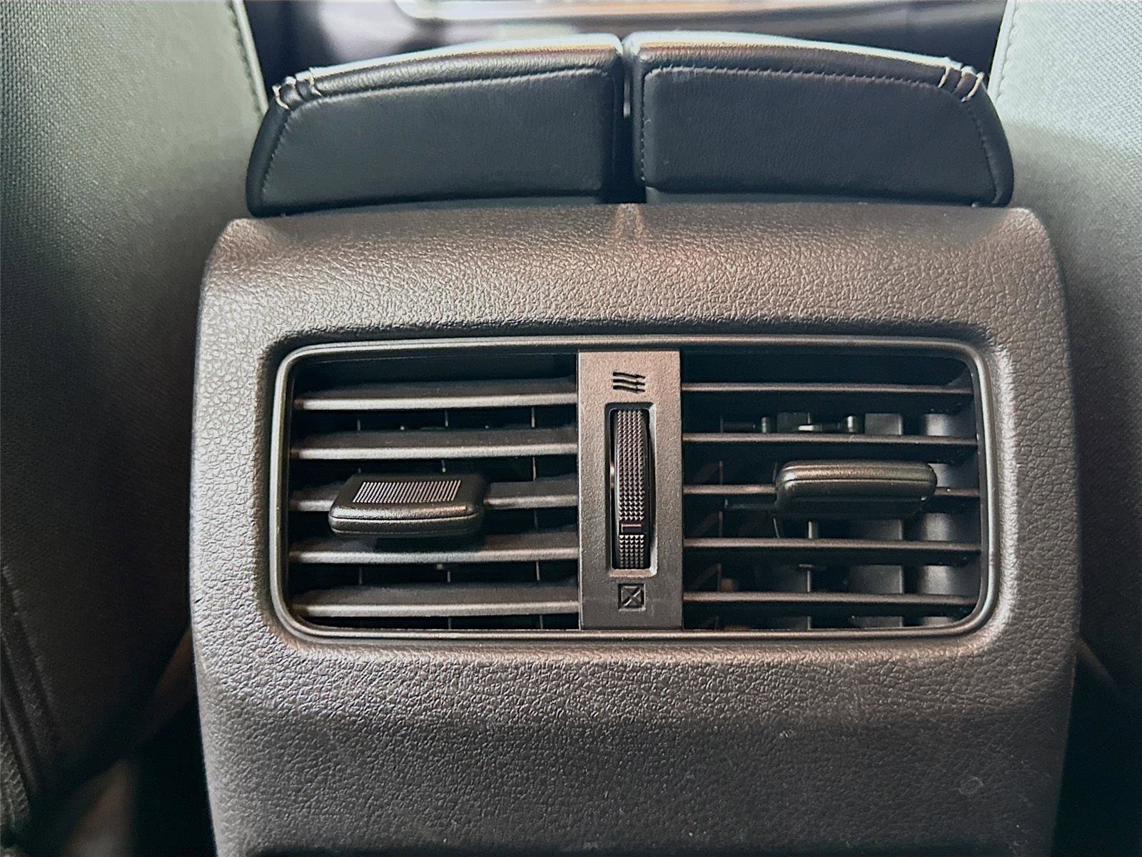 Used 2023 Nissan Rogue SV image 23