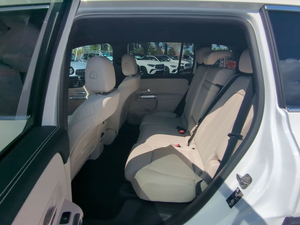 New 2025 Mercedes-Benz GLB 250 GLB 250 image 5