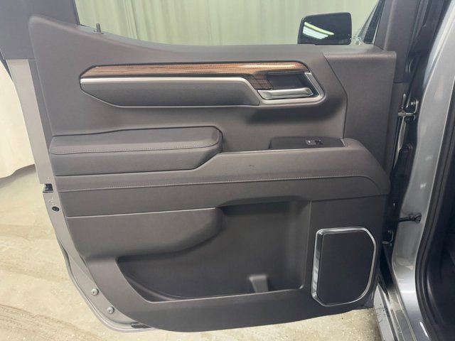 New 2026 Chevrolet Silverado 1500 RST w/ Dark Appearance Package image 32