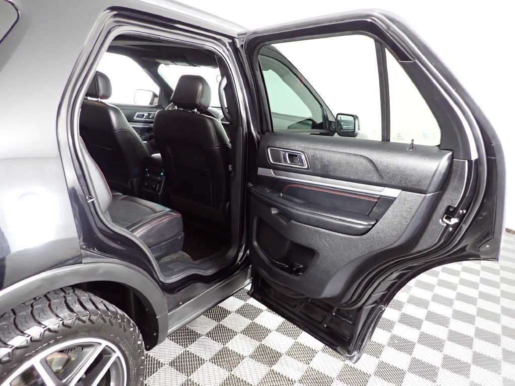 Used 2017 Ford Explorer Sport w/ Equipment Group 401A AWD/4WD image 37