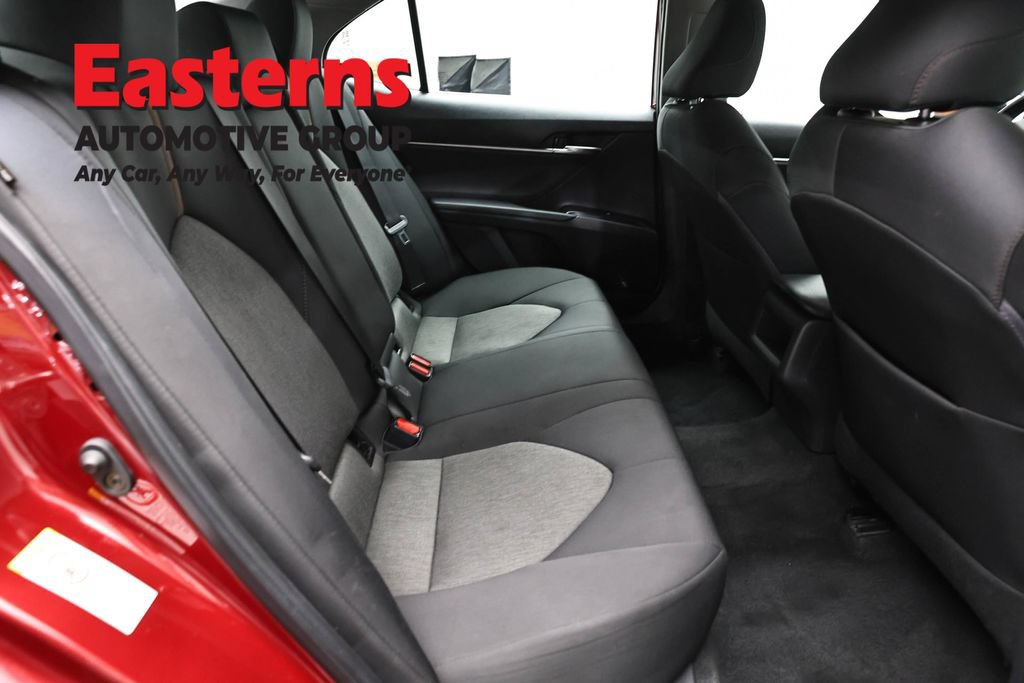 Used 2019 Toyota Camry LE FWD image 21