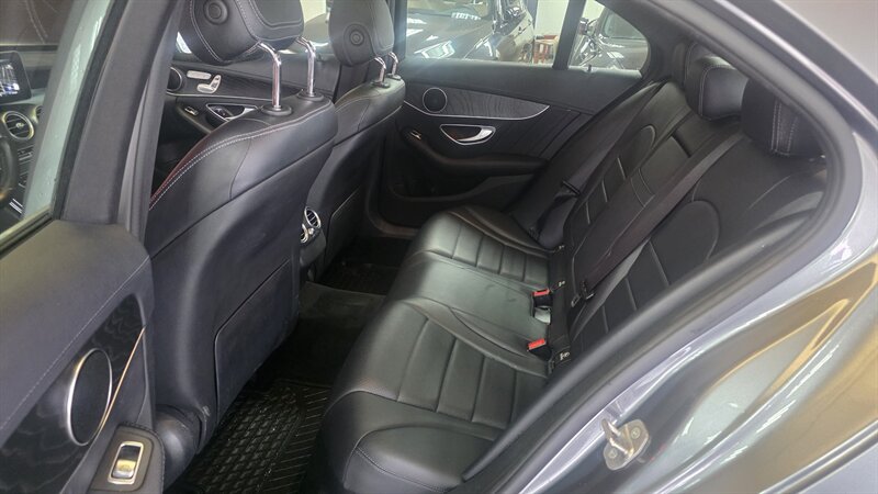 Used 2017 Mercedes-Benz C 300 4MATIC Sedan image 22