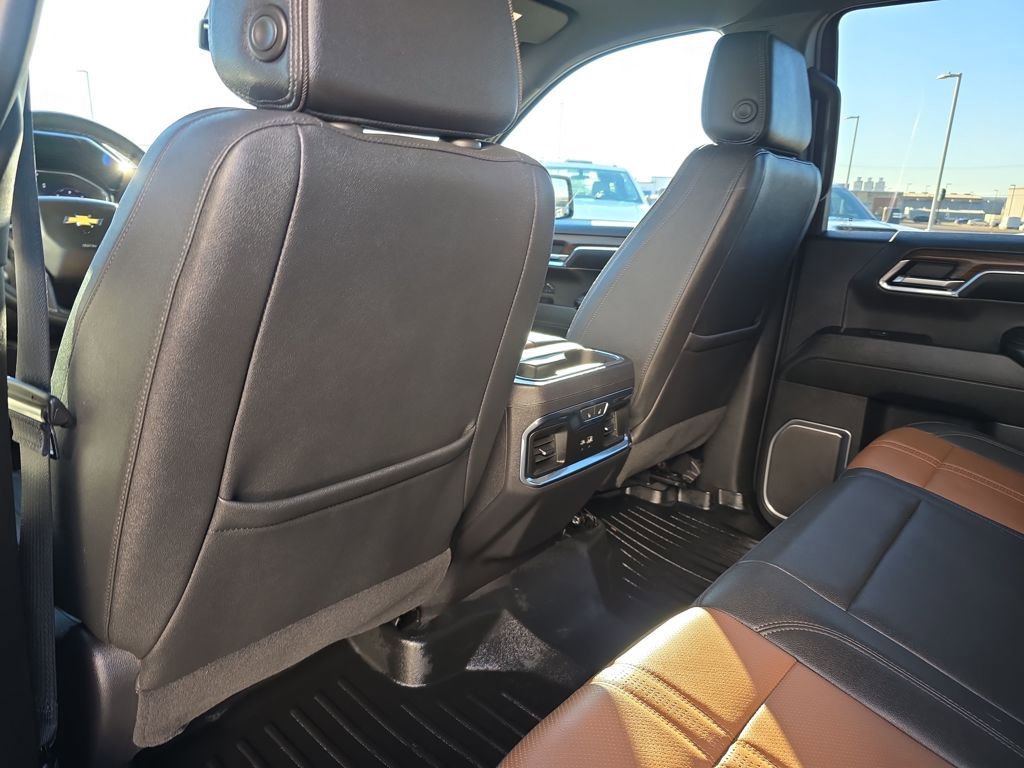 Used 2024 Chevrolet Silverado 1500 High Country w/ Z71 Off-Road Package image 17