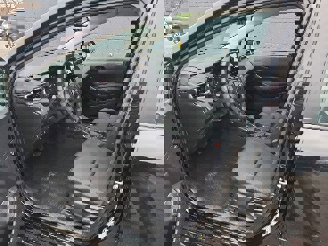 Used 2023 Toyota Corolla LE image 9