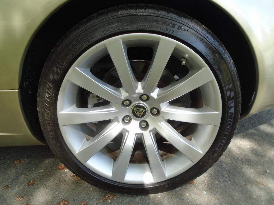 Used 2007 Jaguar XK Convertible image 23