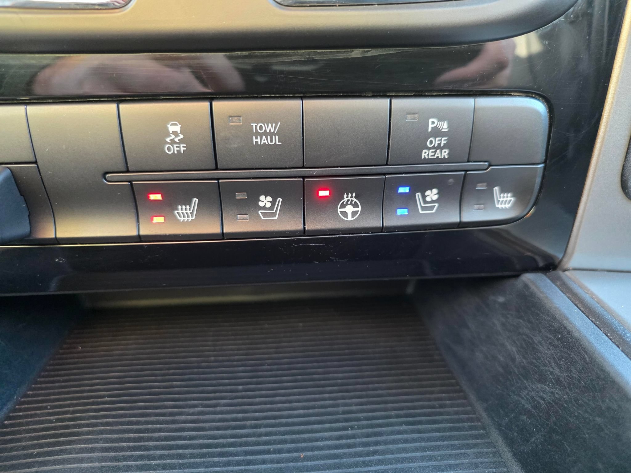 Used 2014 RAM 1500 Sport w/ Trailer Tow Group AWD/4WD image 22