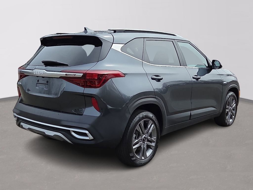 Certified 2023 Kia Seltos S w/ Navigation Package AWD/4WD image 6