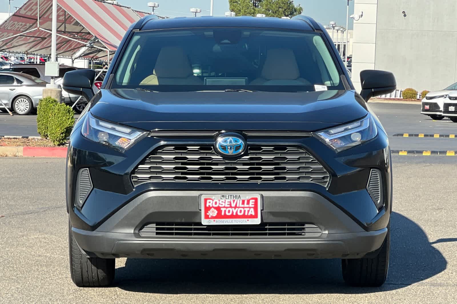 Used 2023 Toyota RAV4 LE AWD/4WD image 10