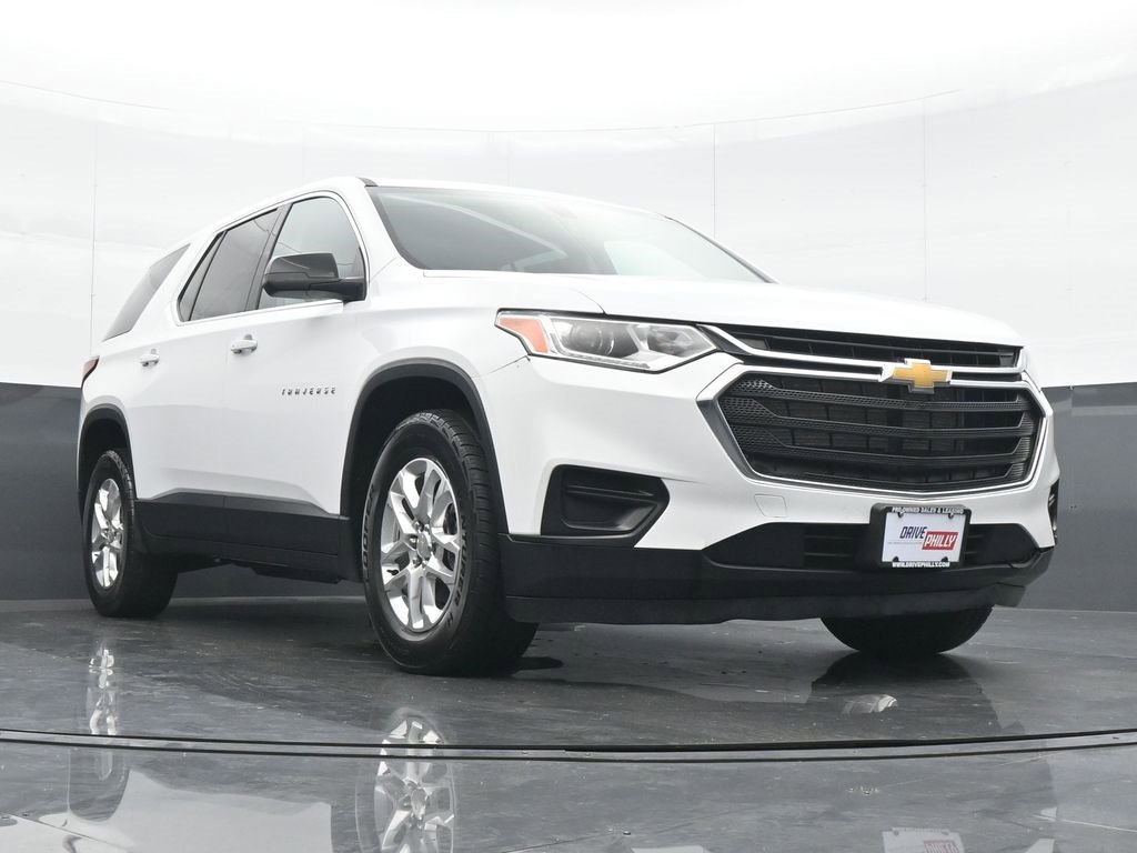 Used 2021 Chevrolet Traverse LS image 24