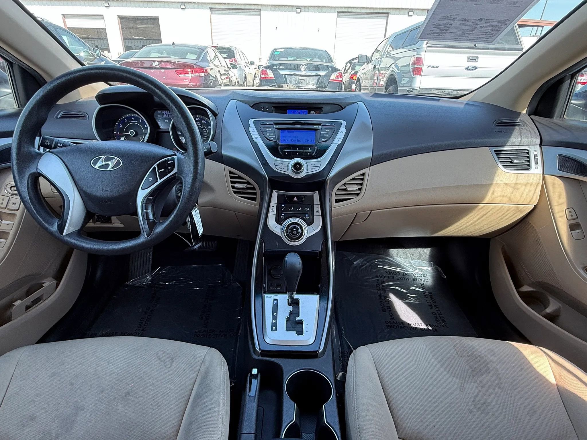 Used 2012 Hyundai Elantra GLS image 3