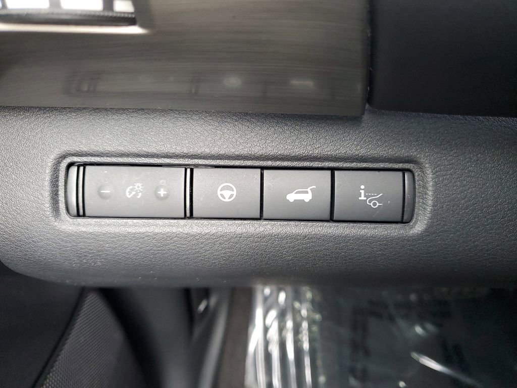 Used 2023 Nissan Pathfinder Platinum w/ Cargo Package image 24