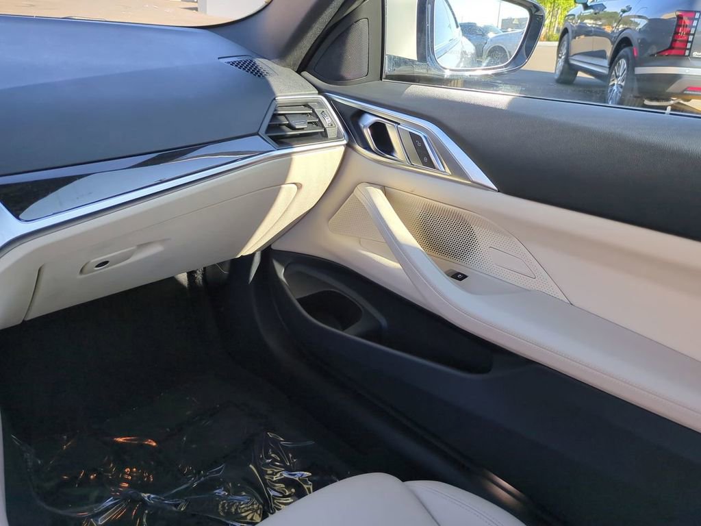 Used 2021 BMW 430i xDrive Coupe w/ Convenience Package image 15