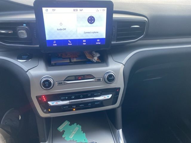 Used 2022 Ford Explorer XLT w/ Equipment Group 202A image 13