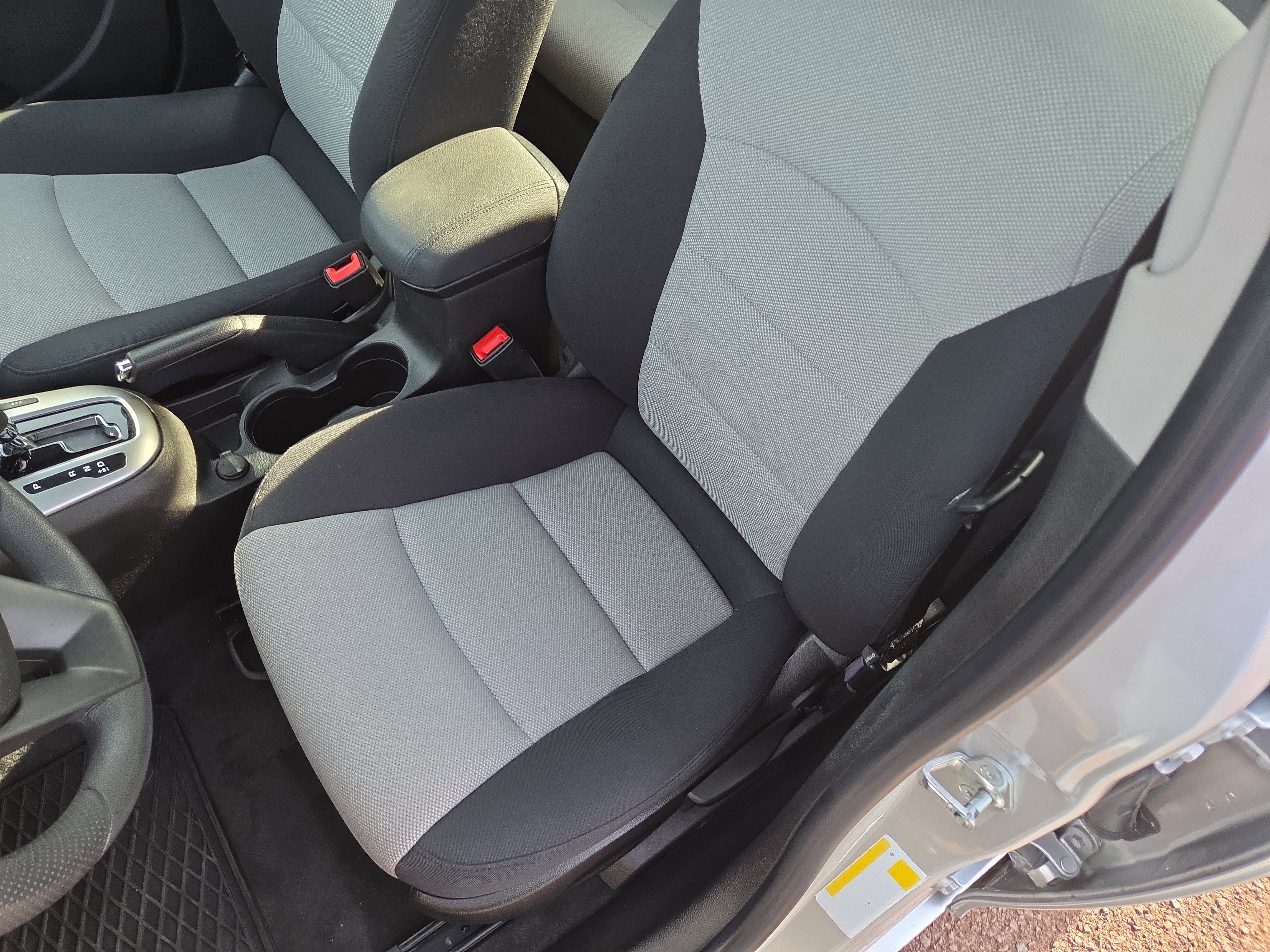 Used 2016 Chevrolet Cruze LS image 13